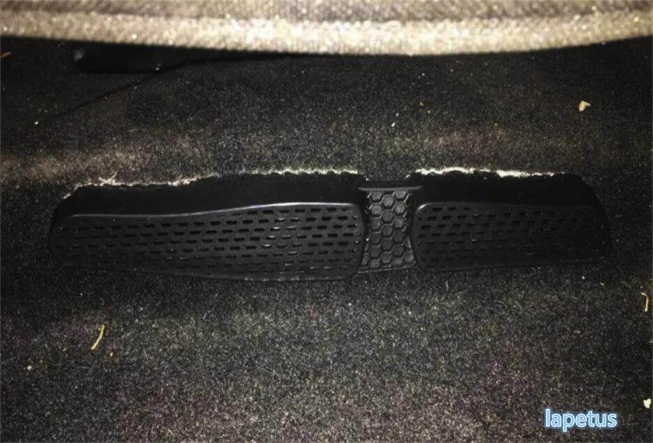 Lapetus Fit For Volkswagen Golf 7 MK7 2014 - 2018 Car Seat Bottom AC Air Duct Vent Anti-blocking Plastic Protection Cover Kit
Lapetus Fit For Volkswagen Golf 7 MK7 2014 - 2018 Car Seat Bottom AC Air Duct Vent Anti-blocking Plastic Protection Cover Kit