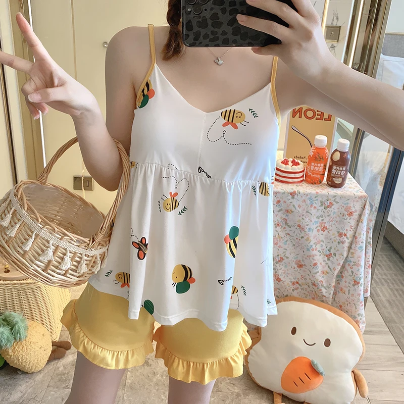 2021 Summer Sleepwear Set New Sling Shorts Dee Sexy Pajama Set lovely Women's Home Cloth Print Pyjamas with Chest Pad Nightwear
2021 Summer Sleepwear Set New Sling Shorts Dee Sexy Pajama Set lovely Women's Home Cloth Print Pyjamas with Chest Pad Nightwear