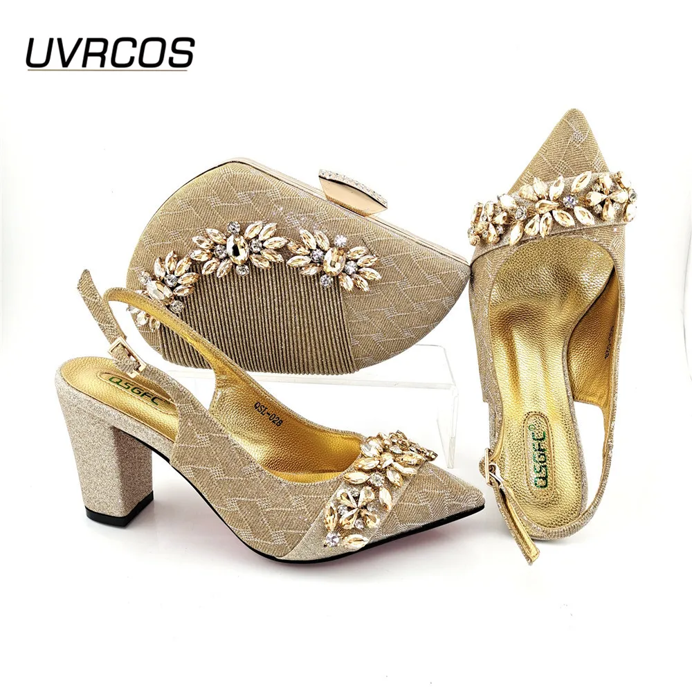 2021 Italian Design Nigerian New Arrival Fashion Special Crystal Style Elegant Golden Color Party Wedding Women Shoes and Bags
2021 Italian Design Nigerian New Arrival Fashion Special Crystal Style Elegant Golden Color Party Wedding Women Shoes and Bags