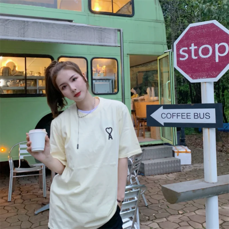 Ami 2021 new pure cotton ladies T-shirt short-sleeved men's T-shirt short-sleeved solid color men and women couple T-shirt
Ami 2021 new pure cotton ladies T-shirt short-sleeved men's T-shirt short-sleeved solid color men and women couple T-shirt