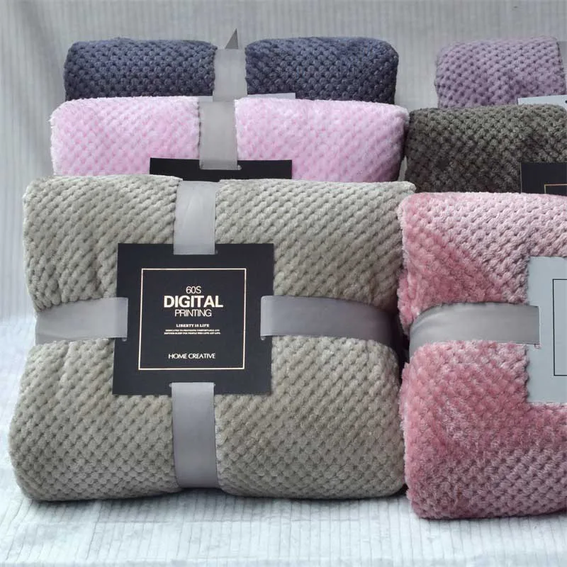 Soft microfiber blanket for beds winter thick fleece blanket sofa cover home decor warm small size pet blanket Christmas present
Soft microfiber blanket for beds winter thick fleece blanket sofa cover home decor warm small size pet blanket Christmas present