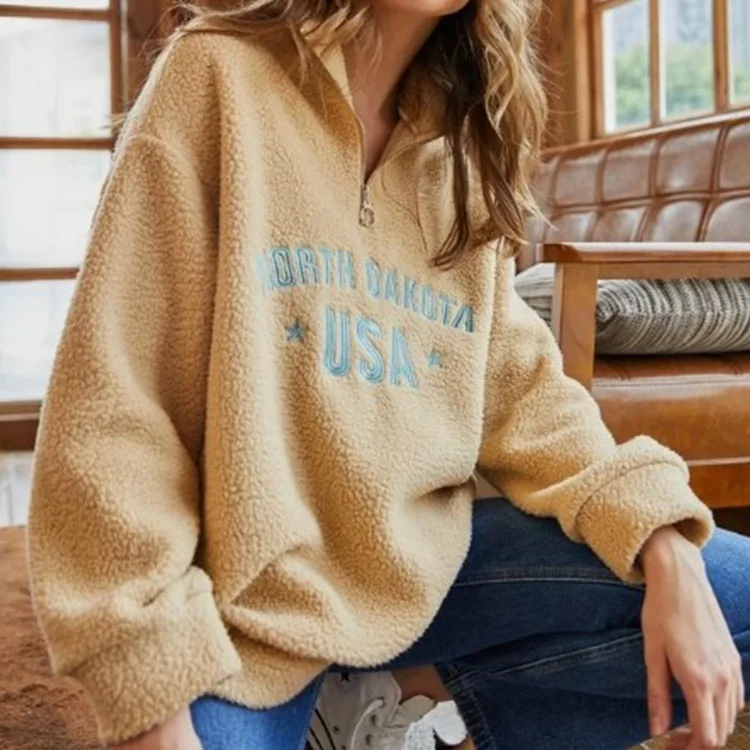 2021 new autumn and winter sweater large size loose fleece stand-up collar letter fashion printed pullover cardigan ladies sweat
2021 new autumn and winter sweater large size loose fleece stand-up collar letter fashion printed pullover cardigan ladies sweat