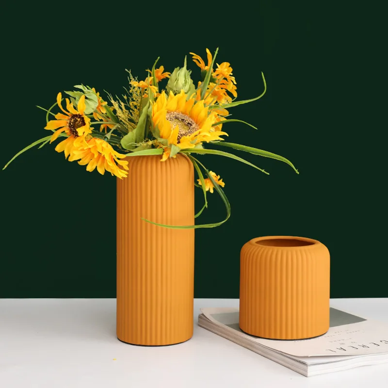 Creative Nordic Vases Modern Ceramic Elegant Fashion Abstract Vases Desktop Ornaments Vaso Decorativo Home Decor DI50HP
Creative Nordic Vases Modern Ceramic Elegant Fashion Abstract Vases Desktop Ornaments Vaso Decorativo Home Decor DI50HP