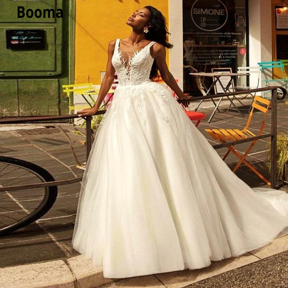Booma Beach Wedding Dresses V-neck Appliques Lace Bridal Gown Plus Size Boho Bohemian Princess Tulle Wedding Gown Vintage 2020
Booma Beach Wedding Dresses V-neck Appliques Lace Bridal Gown Plus Size Boho Bohemian Princess Tulle Wedding Gown Vintage 2020
