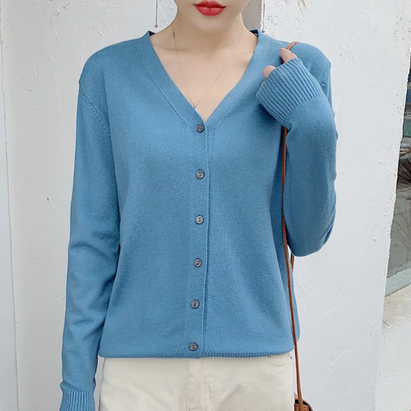 2021 Women Summer Casual Knitted Cardigans Female Long-Sleeve Ice Silk Sun Protection V-neck Cardigan Lady Elegant Cardigan F801
2021 Women Summer Casual Knitted Cardigans Female Long-Sleeve Ice Silk Sun Protection V-neck Cardigan Lady Elegant Cardigan F801