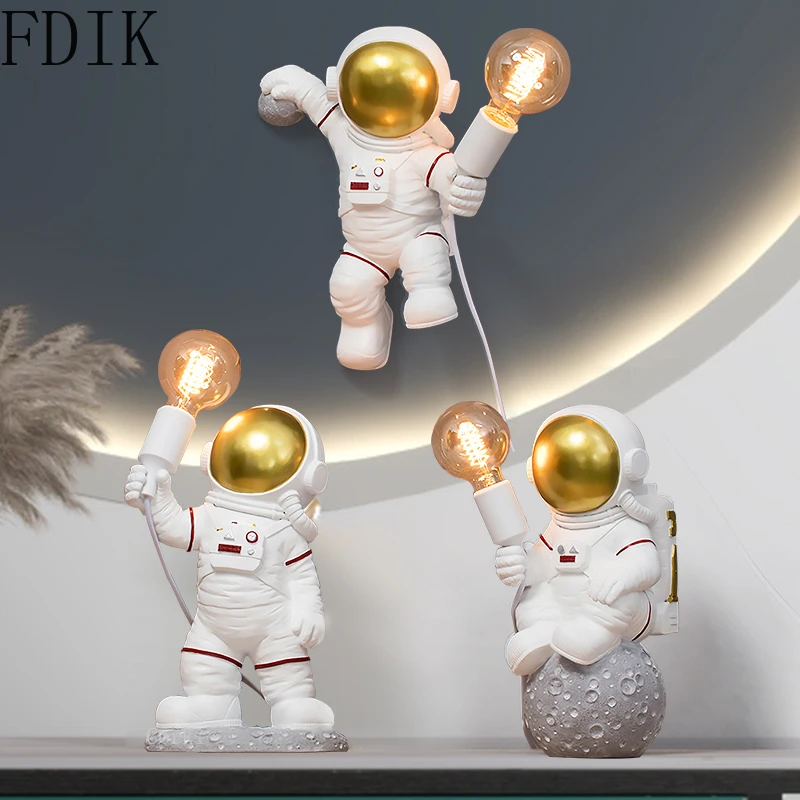 Ночной светильник-астронавт из смолы, в стиле лофт
Ночной светильник-астронавт из смолы, в стиле лофт