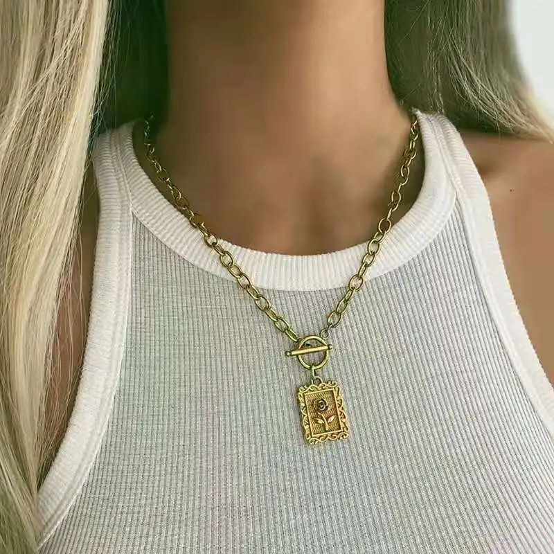Fashion Necklace for Women Vintage Trendy Luxury Rose Flower Tag Metal Gold Color Pendant Necklace Girls Vacation Party New Gift
Fashion Necklace for Women Vintage Trendy Luxury Rose Flower Tag Metal Gold Color Pendant Necklace Girls Vacation Party New Gift