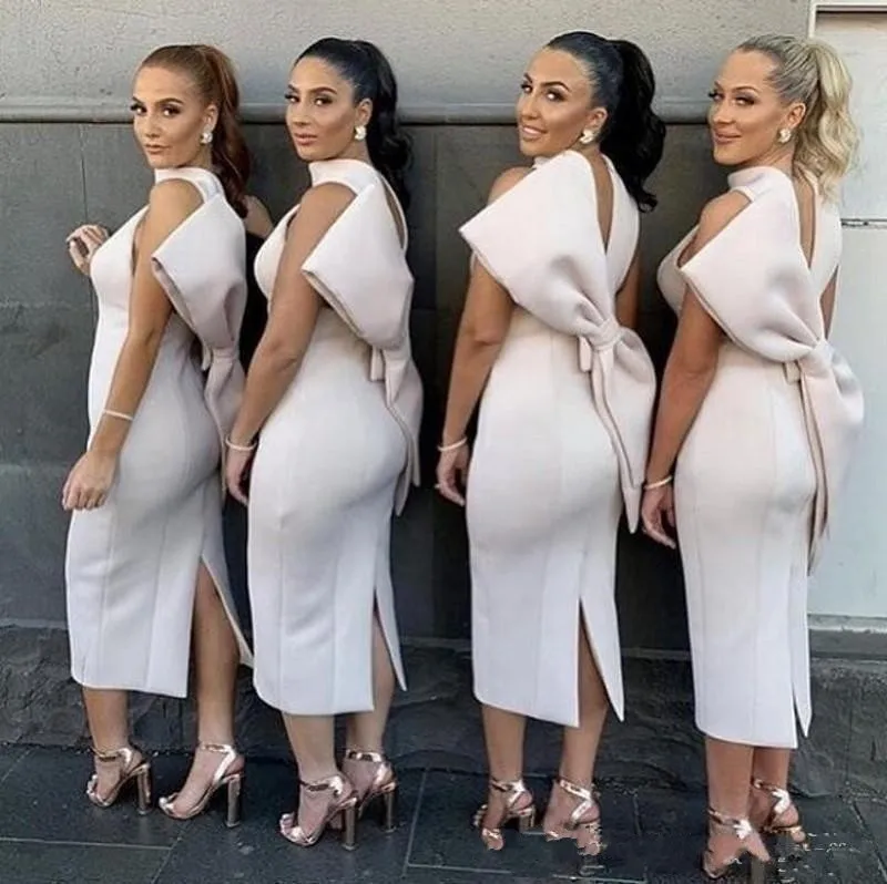 Sexy New Fashion Halter Satin Short Bridesmaid Dresses Tea Length Backless with Big Bow Split Wedding Guest Maid Of Honor Dress
Sexy New Fashion Halter Satin Short Bridesmaid Dresses Tea Length Backless with Big Bow Split Wedding Guest Maid Of Honor Dress