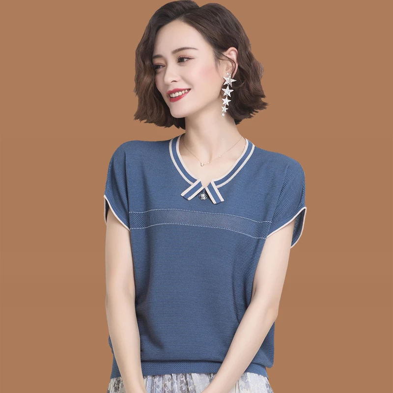 Ice Silk Knit Short Sleeve Vetement Femme 2021 New Summer Casual Fashion Tee Shirt Female Clothes Round Neck Button Solid Tshirt
Ice Silk Knit Short Sleeve Vetement Femme 2021 New Summer Casual Fashion Tee Shirt Female Clothes Round Neck Button Solid Tshirt