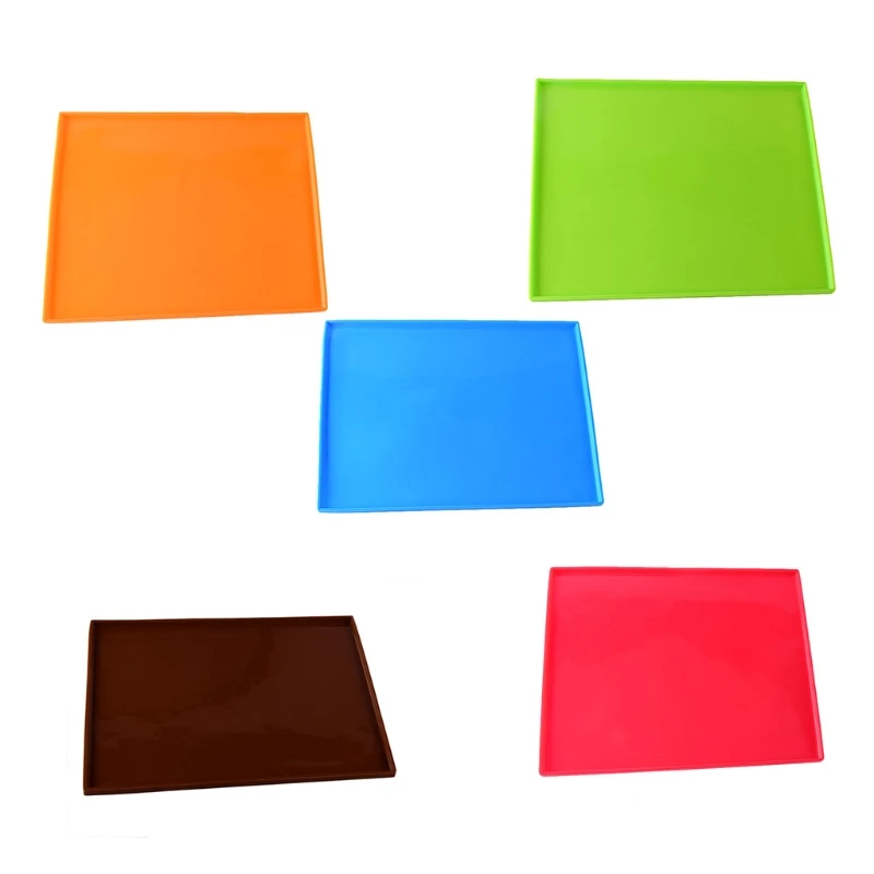 Dog/Cat Non Slip Bowl Food Mat with Raised Edge Convenient to Store Washable Mat
Dog/Cat Non Slip Bowl Food Mat with Raised Edge Convenient to Store Washable Mat