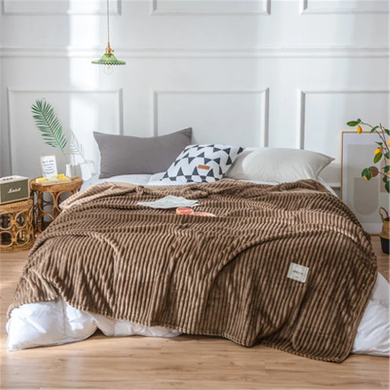 Autumn winter flannel blanket coral blanket lovely cartoon printed bed sheet towel thickened warm solid air conditioning quilt
Autumn winter flannel blanket coral blanket lovely cartoon printed bed sheet towel thickened warm solid air conditioning quilt