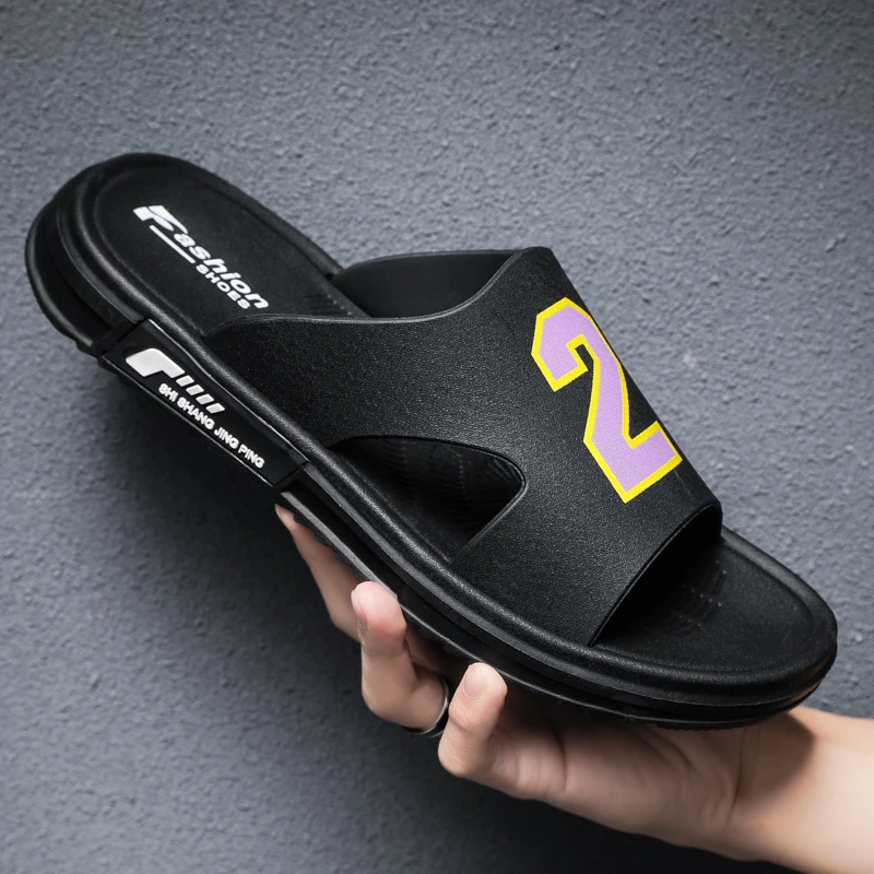 Summer 2021 Men Slippers Shoes Designer Beach Flip Flops Man Comfortable Outdoor Slippers Men Brand Fashion Pu Leather Slippers 
Summer 2021 Men Slippers Shoes Designer Beach Flip Flops Man Comfortable Outdoor Slippers Men Brand Fashion Pu Leather Slippers