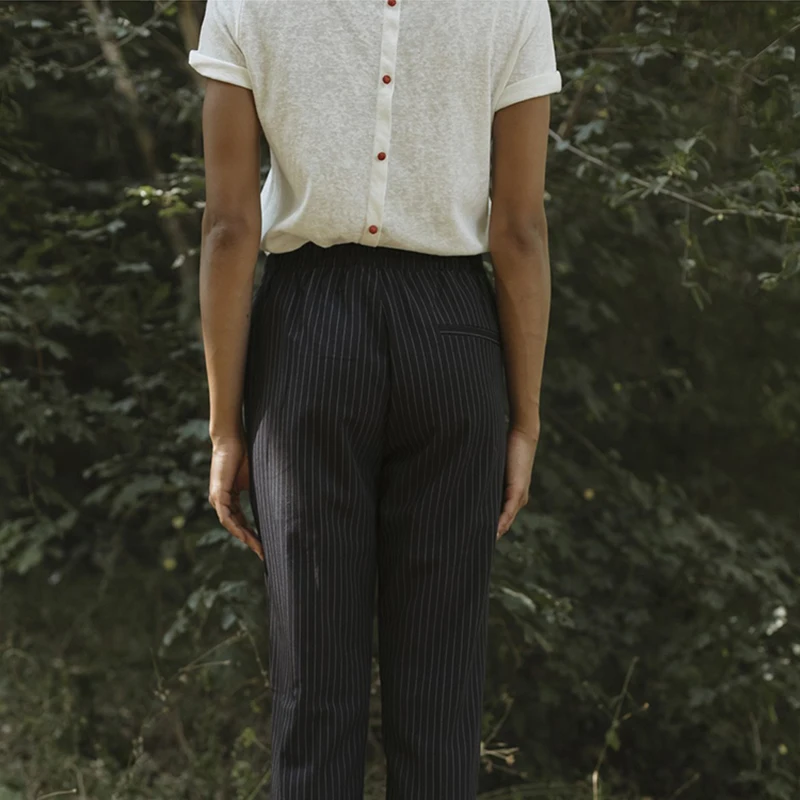 Spring and Summer Fresh Round Neck Love Embroidery Back Single-Breasted Loose Short-Sleeved White T-Shirt Blouse
Spring and Summer Fresh Round Neck Love Embroidery Back Single-Breasted Loose Short-Sleeved White T-Shirt Blouse