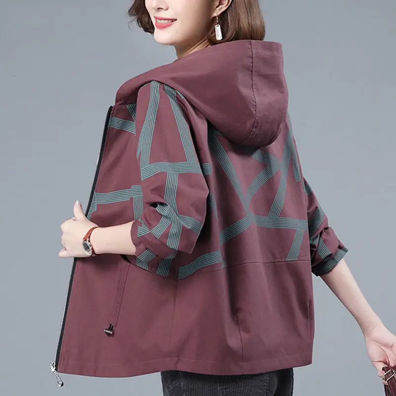 Mom Clothing Coats Spring Autumn Print Hooded Short Coat Plus Size 4XL Loose Cotton Windbreaker Female All-Match Casual Jacket
Mom Clothing Coats Spring Autumn Print Hooded Short Coat Plus Size 4XL Loose Cotton Windbreaker Female All-Match Casual Jacket