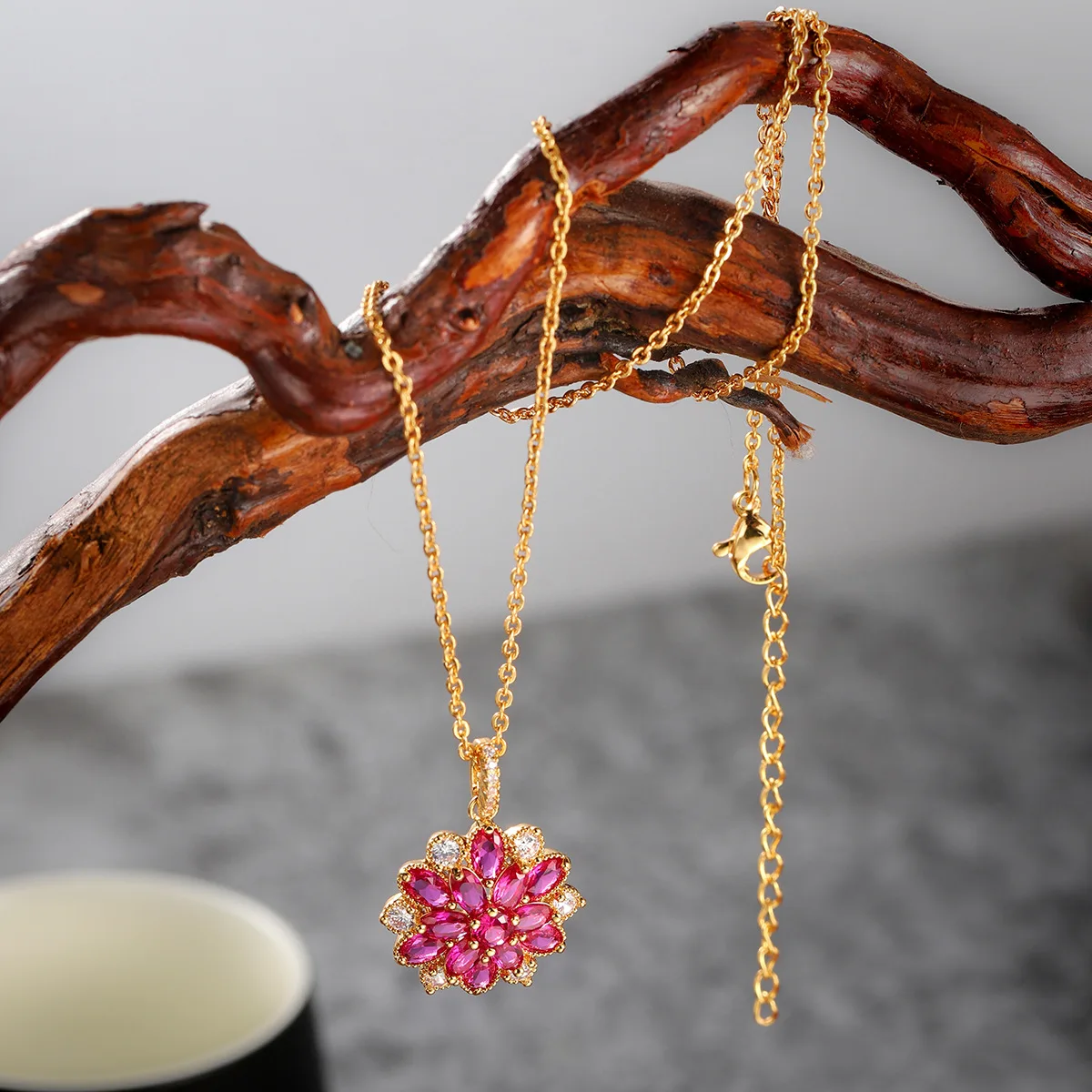 Flowers Shape Red 5A Zircon Jewelry Valentine's Day Jewelry Luxury Pendant 14k Rose Gold Pendant Necklace Fine Jewelry Gift
Flowers Shape Red 5A Zircon Jewelry Valentine's Day Jewelry Luxury Pendant 14k Rose Gold Pendant Necklace Fine Jewelry Gift