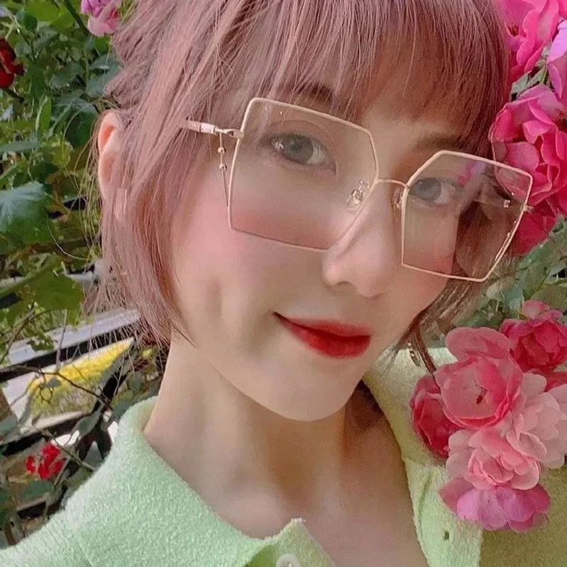 New Square Metal frame 258S progressive lens brown reflective silver pink women sunglasses fashion high quality men's glasses
New Square Metal frame 258S progressive lens brown reflective silver pink women sunglasses fashion high quality men's glasses