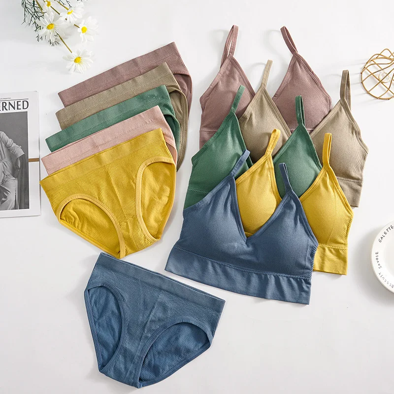 CHRLEISURE Solid Underwear Set Female U Type Backless Women's Set Wireless Sports Women's Bralette Underwear Suit
CHRLEISURE Solid Underwear Set Female U Type Backless Women's Set Wireless Sports Women's Bralette Underwear Suit