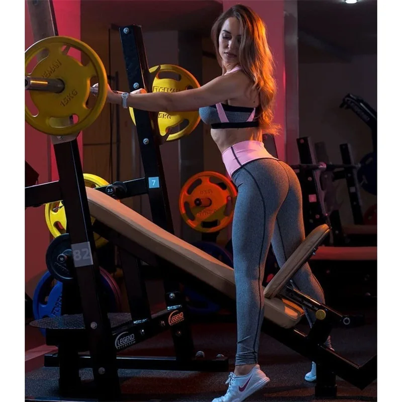 Женский спортивный комплект для йоги комбинированный с впитывающим пот