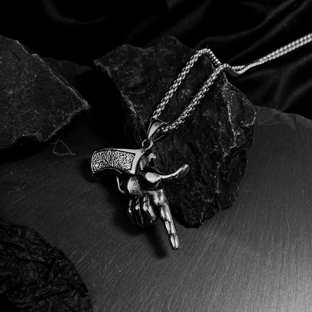 New Hot Fashion Silver Gun Necklace Pistol Pendants Stainless Steel Long Women Men Punk Hip Hop Party Jewelry
New Hot Fashion Silver Gun Necklace Pistol Pendants Stainless Steel Long Women Men Punk Hip Hop Party Jewelry