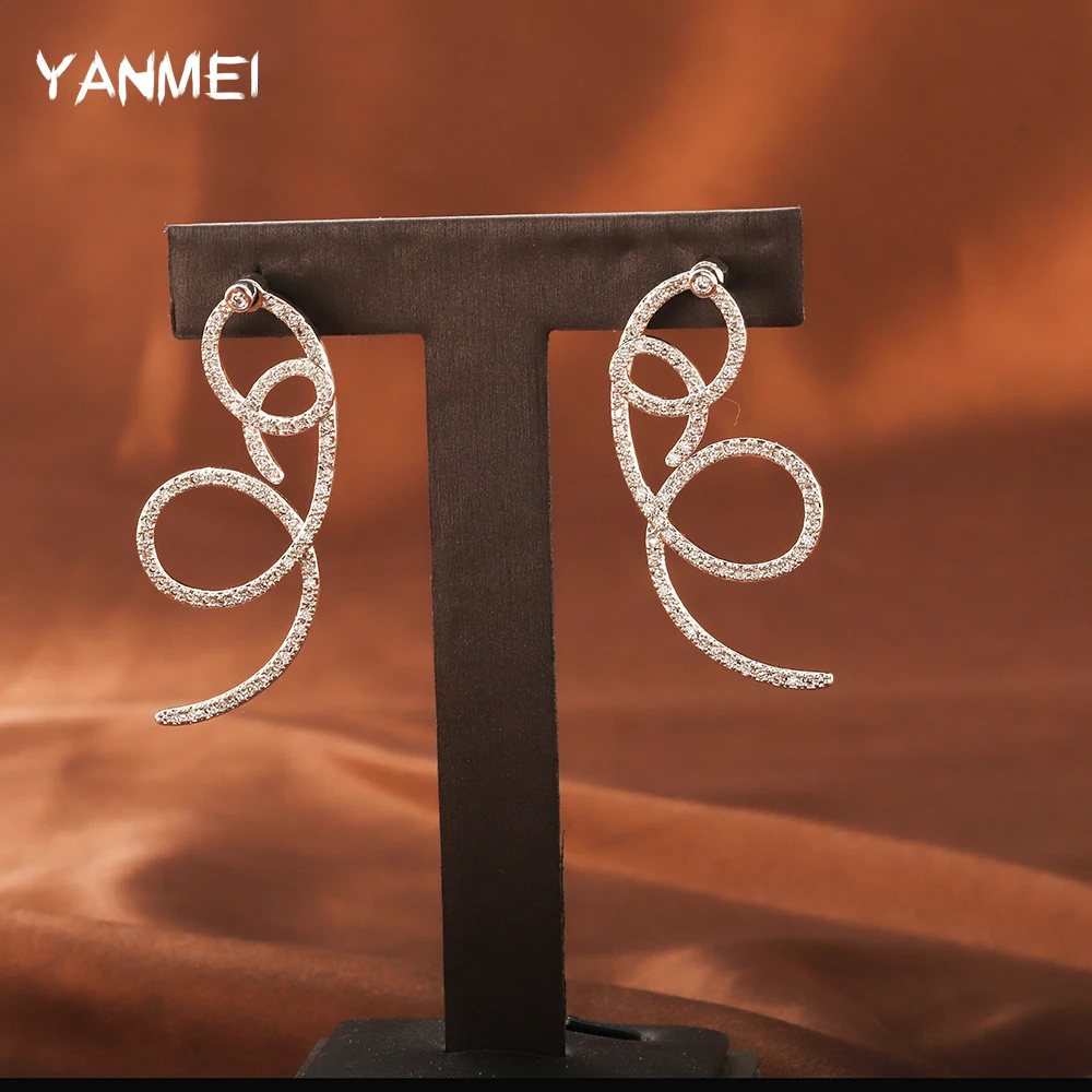 Spiral Line Geometric Stud Earrings for Women 2021 Cold Wind Fashion Exquisite Banquet Jewelry Unusual Earrings Orecchini Donna
Spiral Line Geometric Stud Earrings for Women 2021 Cold Wind Fashion Exquisite Banquet Jewelry Unusual Earrings Orecchini Donna