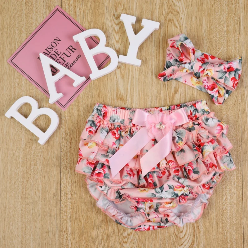 3PCS Newborn Baby Girls Letter Printed Romper + Flower Tutu Shorts + Cute Headband Outfits Clothes Set
3PCS Newborn Baby Girls Letter Printed Romper + Flower Tutu Shorts + Cute Headband Outfits Clothes Set