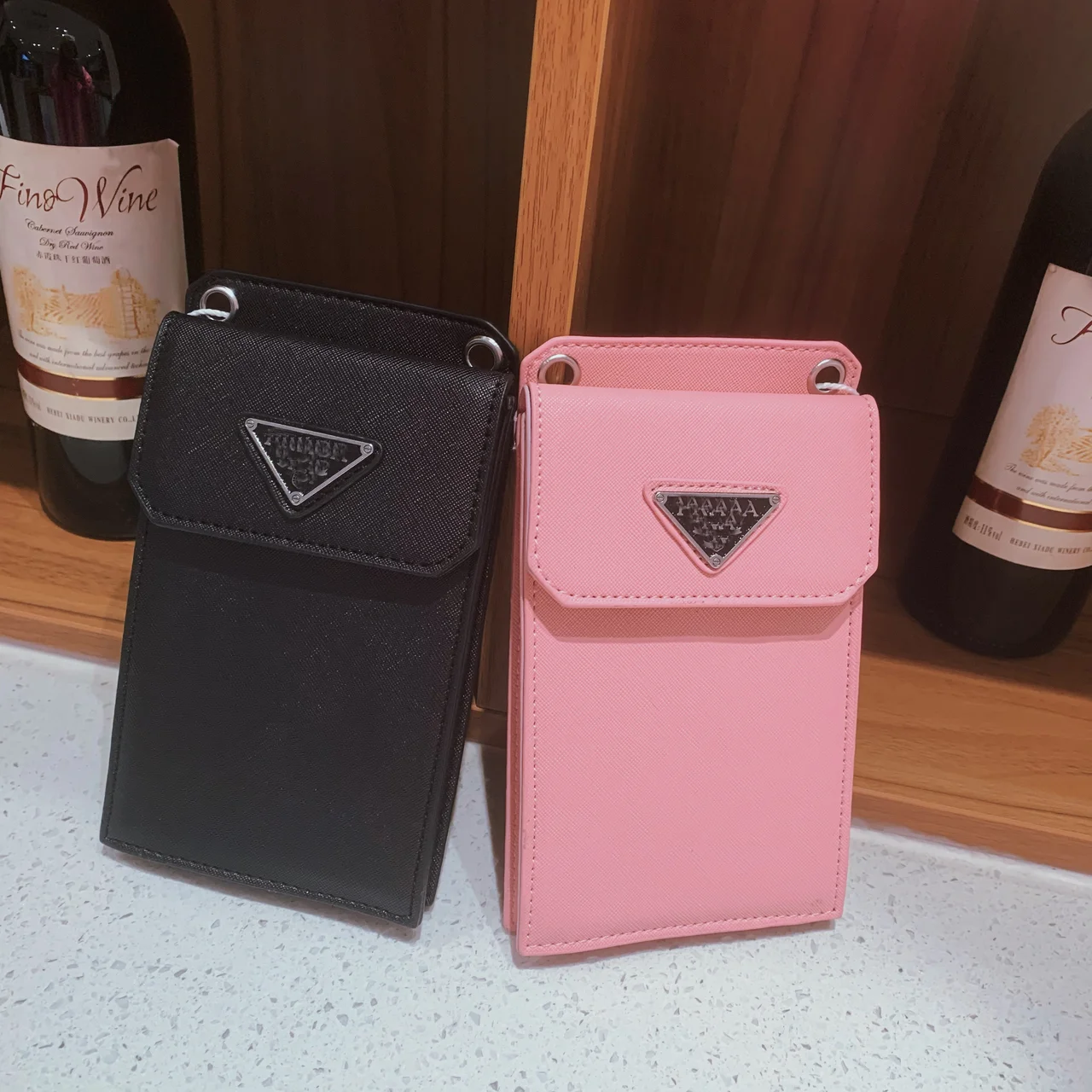 Purses and Handbags Brand Crossbody Bags Phone Purse Bag Wallet Metal Leather Shoulder Strap Handbag Women Luxury Designer Bag
Purses and Handbags Brand Crossbody Bags Phone Purse Bag Wallet Metal Leather Shoulder Strap Handbag Women Luxury Designer Bag