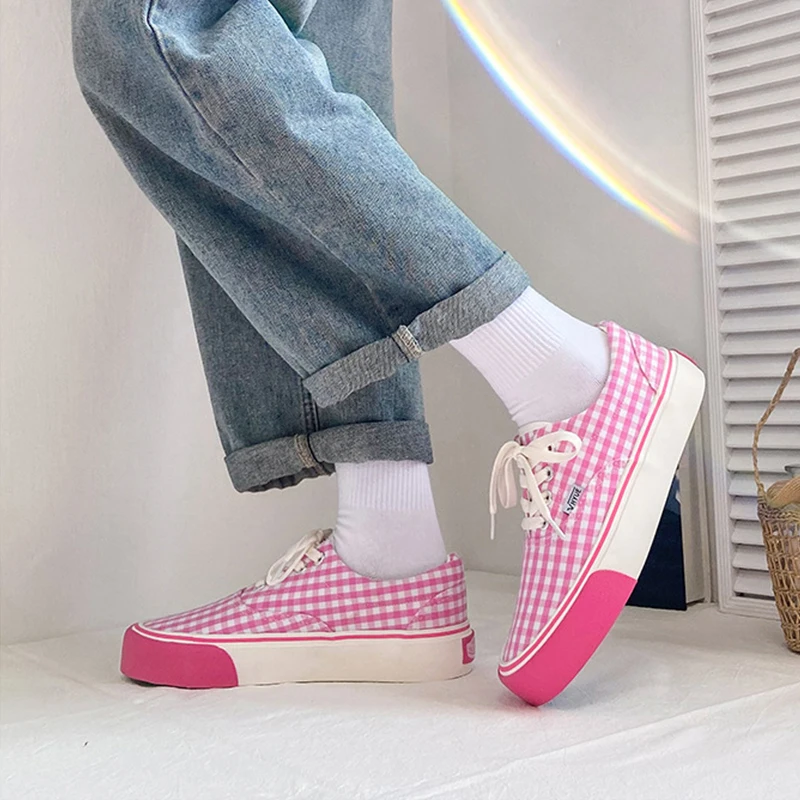 Spring Fashion Lace Up Women Canvas Shoes Cute Cows Print Breathable Casual Platform Sneakers Comfortable Flat Vulcanized Shoes
Spring Fashion Lace Up Women Canvas Shoes Cute Cows Print Breathable Casual Platform Sneakers Comfortable Flat Vulcanized Shoes