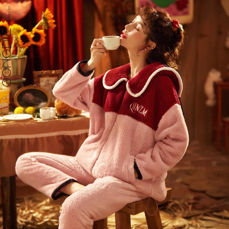 Gong Die Pajamas Women's Autumn and Winter Coral Fleece Thickened Warm and Cute Stitching Trendy Fashion Princess Cartoon Home
Gong Die Pajamas Women's Autumn and Winter Coral Fleece Thickened Warm and Cute Stitching Trendy Fashion Princess Cartoon Home
