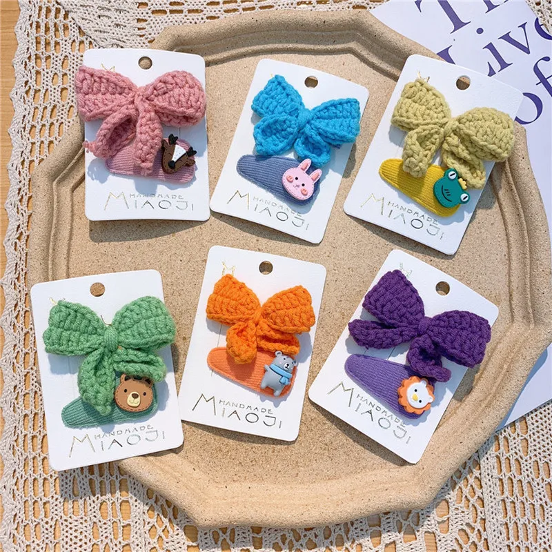 2 Pcs Korean Sweet Girl Simple Cute Cartoon BB Clip Fashion Children Colorful Wool Knitted Bow Duckbill Clip Hair Accessories
2 Pcs Korean Sweet Girl Simple Cute Cartoon BB Clip Fashion Children Colorful Wool Knitted Bow Duckbill Clip Hair Accessories