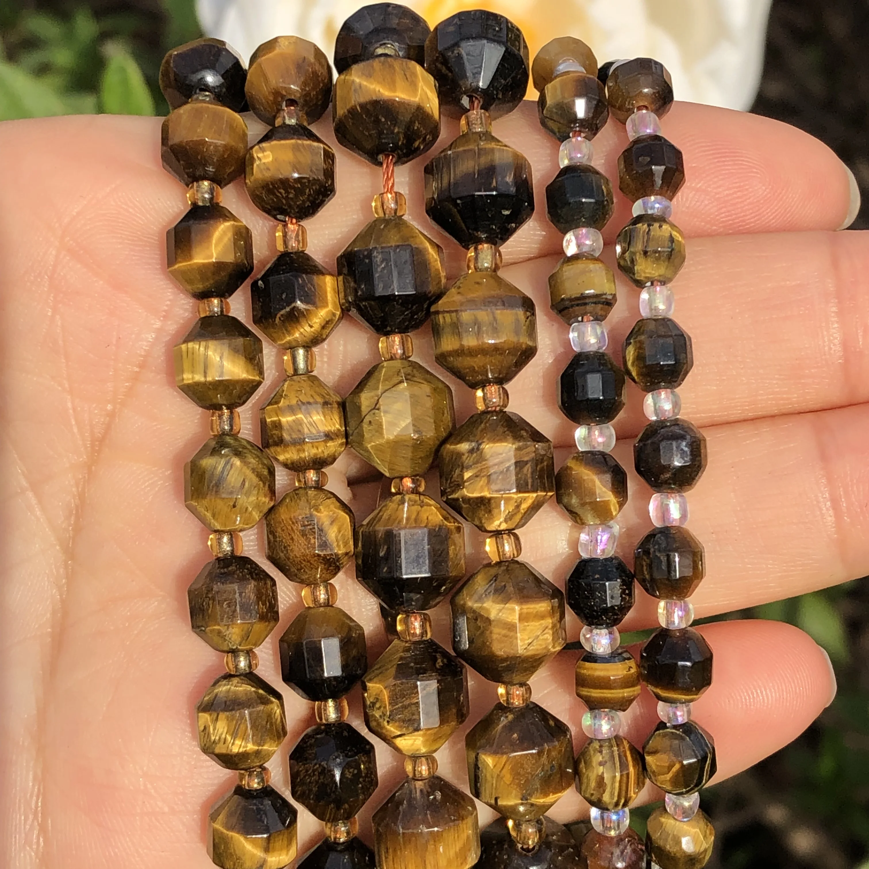 AAA Natural Faceted Yellow Tiger Eye Stone Beads Round Loose Spacer Beads For Jewelry Making Diy Bracelet Necklace Accessories
AAA Natural Faceted Yellow Tiger Eye Stone Beads Round Loose Spacer Beads For Jewelry Making Diy Bracelet Necklace Accessories