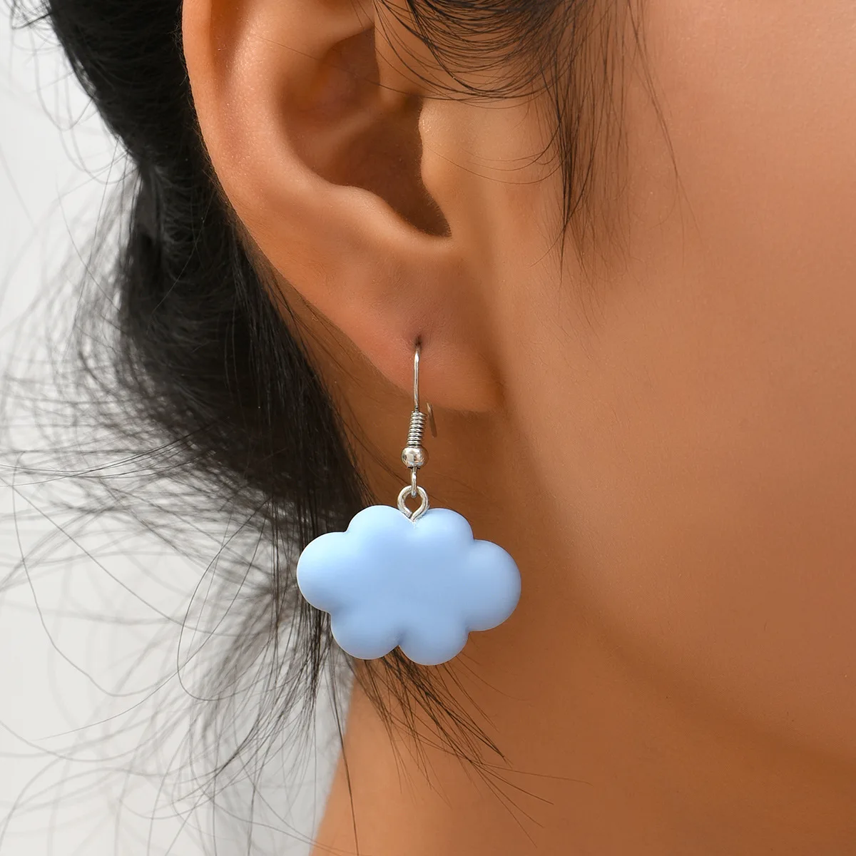 Color Cute Sweet Clouds Pendant Earrings Fun Cartoon Acrylic Earrings Punk Jewelry For Cool Women Girl Fashion Friendship Gifts
Color Cute Sweet Clouds Pendant Earrings Fun Cartoon Acrylic Earrings Punk Jewelry For Cool Women Girl Fashion Friendship Gifts