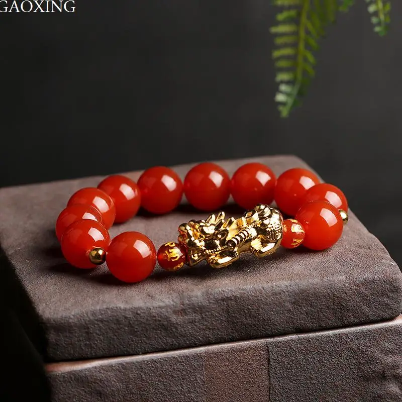 Vietnam Sand Gold High-Grade Color-Preserving Copper Gilded Brave Natural Agate Bracelet Men's Hand String Safe Jewelry
Vietnam Sand Gold High-Grade Color-Preserving Copper Gilded Brave Natural Agate Bracelet Men's Hand String Safe Jewelry
