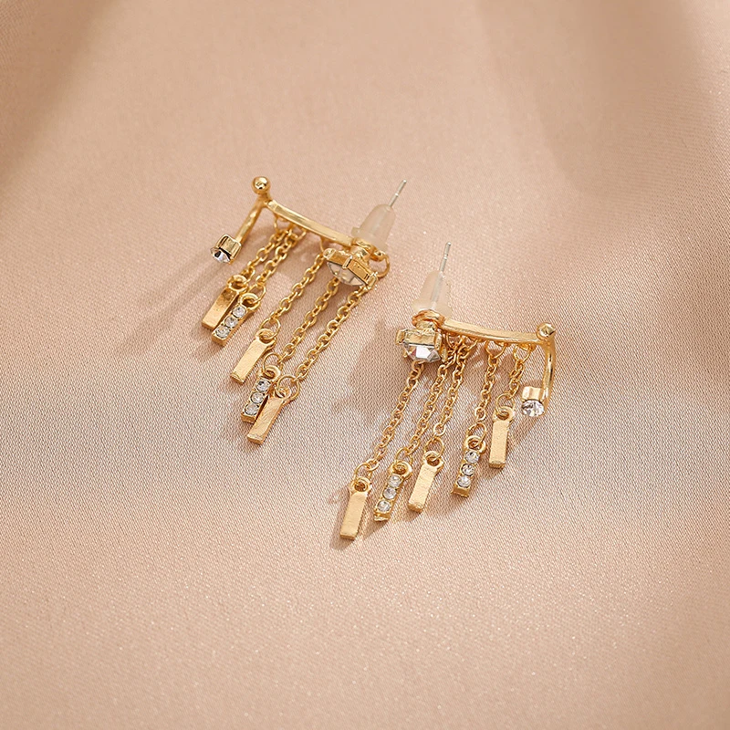 E040 Womens Fashion Korean Earrings Clip on Earrings Fake Piercing Ear Clip One Tassel Earrings Gift Earrings for Women 2021 
E040 Womens Fashion Korean Earrings Clip on Earrings Fake Piercing Ear Clip One Tassel Earrings Gift Earrings for Women 2021