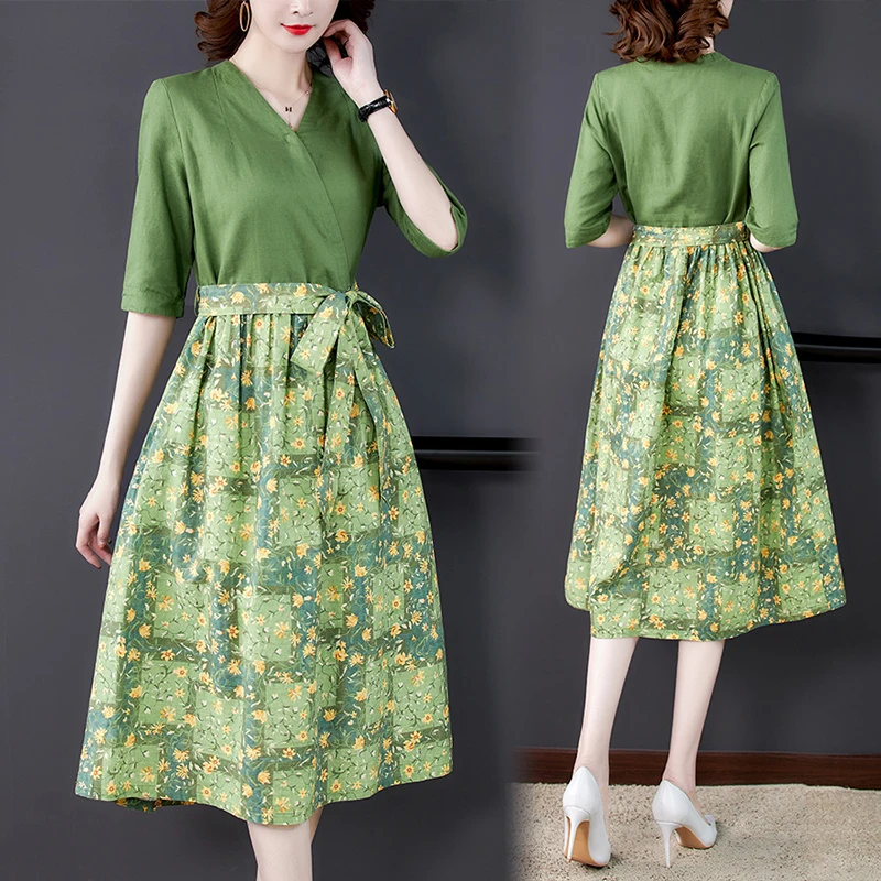 Literature art retro floral linen dress women summer new style stitching was thin mid-length fake two-piece cotton linen dress73
Literature art retro floral linen dress women summer new style stitching was thin mid-length fake two-piece cotton linen dress73