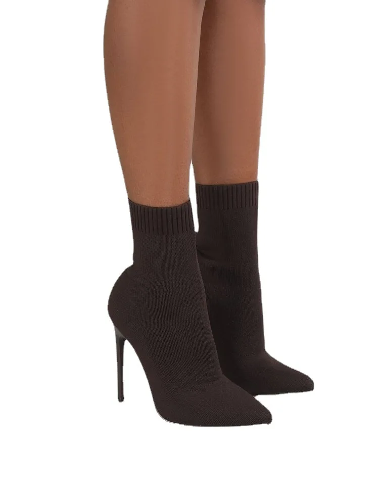 2021 European and American autumn and winter new stiletto-heel flying mesh fashion skinny boots
2021 European and American autumn and winter new stiletto-heel flying mesh fashion skinny boots