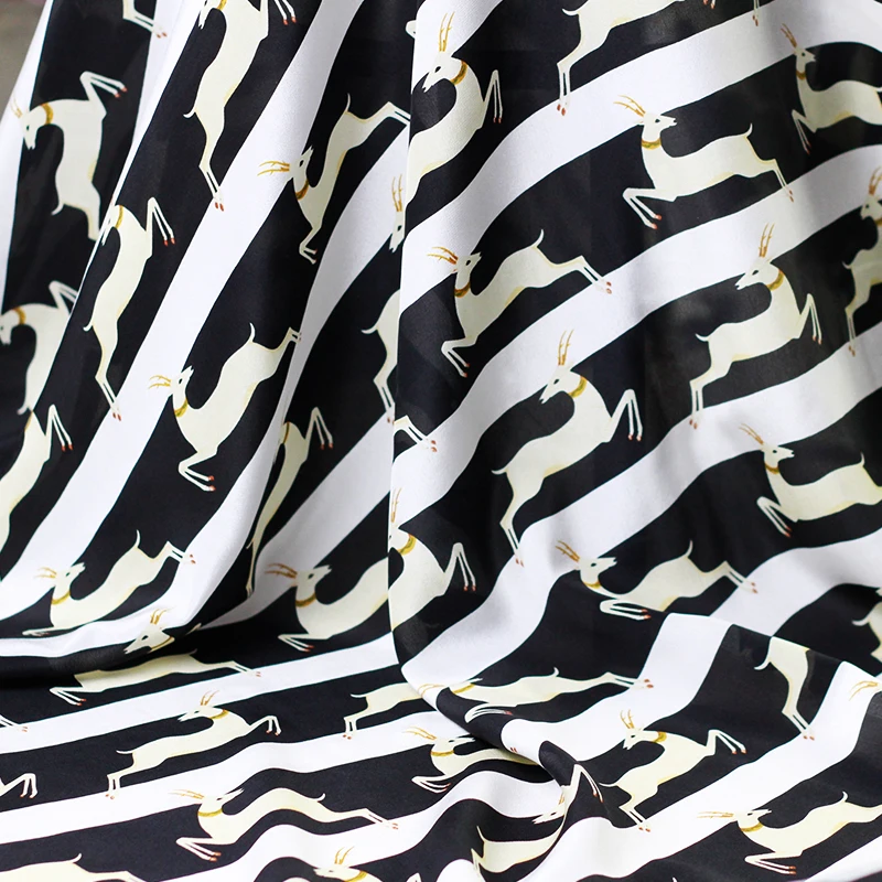 Fawn silk crepe DE chine classic black and white striped sika deer print dress fabric promotion
Fawn silk crepe DE chine classic black and white striped sika deer print dress fabric promotion