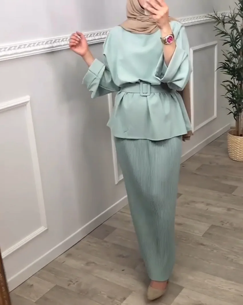 Pleated Muslims Women Dress Eid Mubarak Abayas for Women Dubai Abaya Turkey Hijab Dress Islam Caftan Muslim Sets Kaftan Robe
Pleated Muslims Women Dress Eid Mubarak Abayas for Women Dubai Abaya Turkey Hijab Dress Islam Caftan Muslim Sets Kaftan Robe