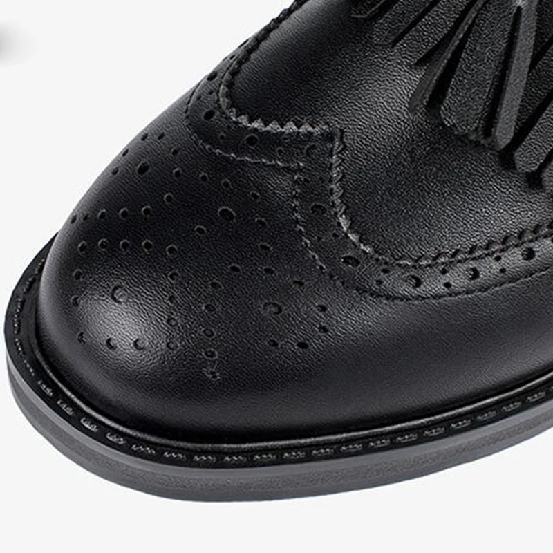 THEAGRANT 2019 Vintage Fringe Shoes Women Flats Genuine Leather Retro Brogue Shoes Thick Heel Lady Loafers Oxfords Shoes WFS2027 
THEAGRANT 2019 Vintage Fringe Shoes Women Flats Genuine Leather Retro Brogue Shoes Thick Heel Lady Loafers Oxfords Shoes WFS2027