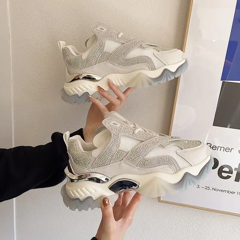 Crystal Platform Shoes Women Sneakers Basket Femme Designer 2021 Breathable Zapatillas Mujer Casual Chunky Sneakers Women
Crystal Platform Shoes Women Sneakers Basket Femme Designer 2021 Breathable Zapatillas Mujer Casual Chunky Sneakers Women