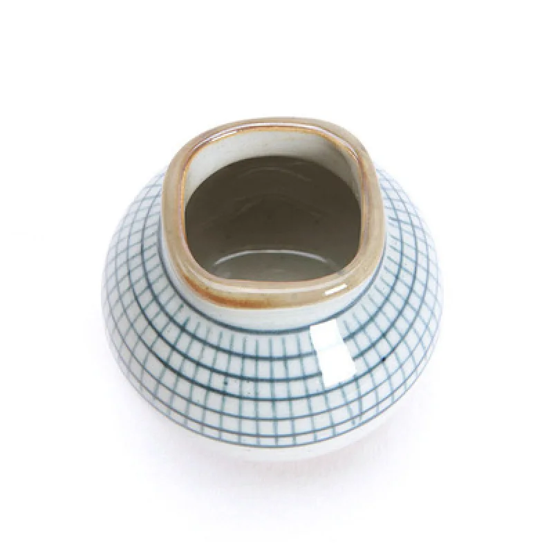 Line series cloth bag toothpick cone, Japanese and Korean style creative ceramic table, sitting room, hotel toothpick box
Line series cloth bag toothpick cone, Japanese and Korean style creative ceramic table, sitting room, hotel toothpick box