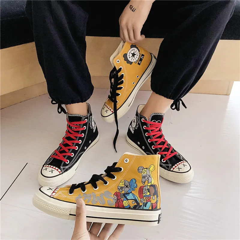 Fashion Sport Cartoon Printed High Canvas Sneakers Men Superstar Vulcanized Board Shoes Couple High top Black Canvas Shoes Women
Fashion Sport Cartoon Printed High Canvas Sneakers Men Superstar Vulcanized Board Shoes Couple High top Black Canvas Shoes Women