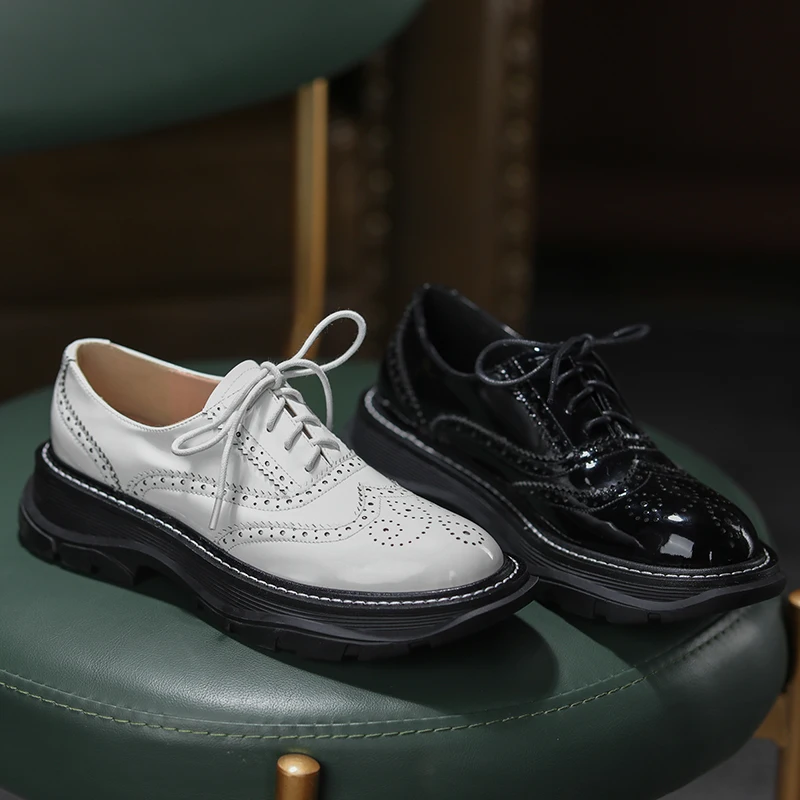 Vintage motorcycle Shoes For Women 2021 Spring thick high heels Platform pumps Genuine Leather lace up Top Quality Shoes Woman
Vintage motorcycle Shoes For Women 2021 Spring thick high heels Platform pumps Genuine Leather lace up Top Quality Shoes Woman