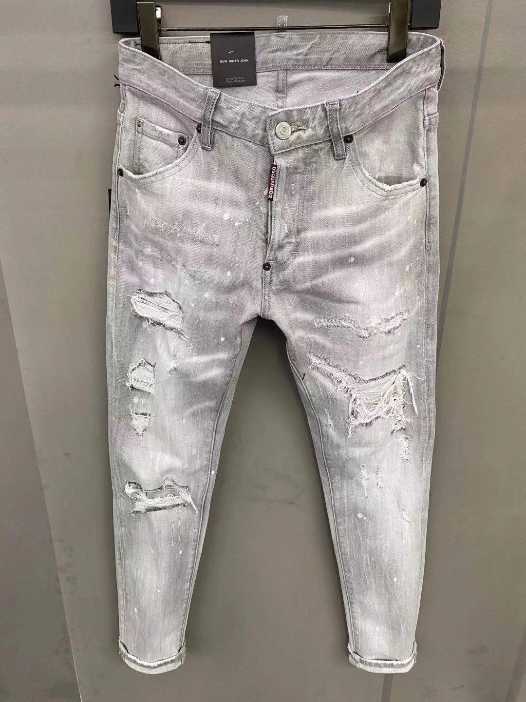 Dsquaren2 Men's Fashion Trend Patch Applique Washed Frayed Hole Painted Slim Fit Slim Jeans DSQ2 mens jeans 061#
Dsquaren2 Men's Fashion Trend Patch Applique Washed Frayed Hole Painted Slim Fit Slim Jeans DSQ2 mens jeans 061#