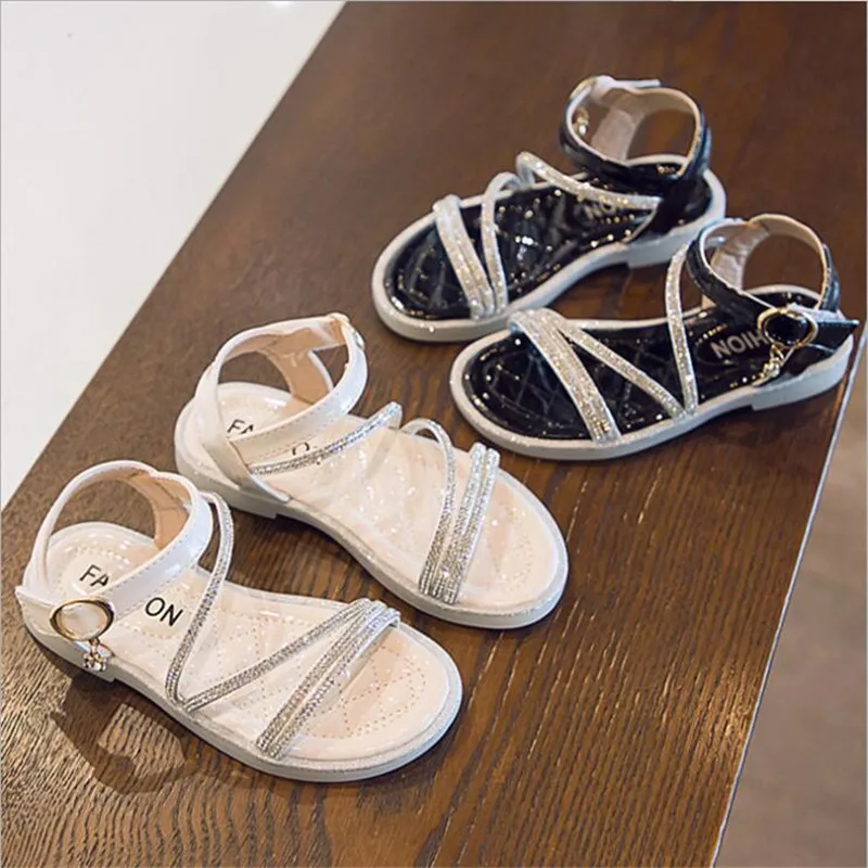 Girls Princess shoes 2020 summer new little girl soft-soled shoes children sandals fashion wild single shoes white black
Girls Princess shoes 2020 summer new little girl soft-soled shoes children sandals fashion wild single shoes white black