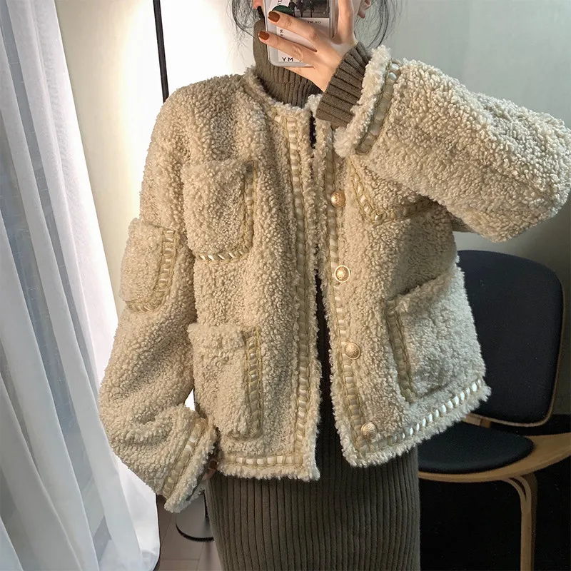 Women Fashion Fall Winter Wool Coat O Neck Casual Khaki Black Faux Fur Thick Jacket Single Breast Loose Warm Plush Coat Cardigan
Women Fashion Fall Winter Wool Coat O Neck Casual Khaki Black Faux Fur Thick Jacket Single Breast Loose Warm Plush Coat Cardigan