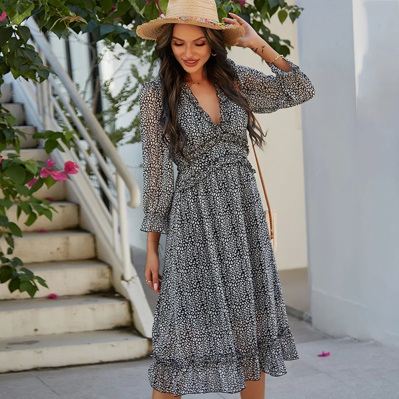2021 Spring Fashion Ruffle Print Dress Women Sweet A-Line Floral Mid-Length Dress Female Casual Vintage V Neck Dress New Arrival 
2021 Spring Fashion Ruffle Print Dress Women Sweet A-Line Floral Mid-Length Dress Female Casual Vintage V Neck Dress New Arrival