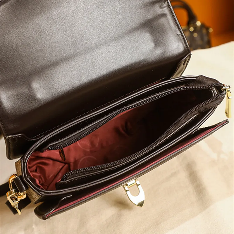 Genuine Leather Ladies Shoulder Bag 2021 New Fashion Classic Print Messenger Bag Ladies Famous Wallets and Handbags Sac Luxe
Genuine Leather Ladies Shoulder Bag 2021 New Fashion Classic Print Messenger Bag Ladies Famous Wallets and Handbags Sac Luxe