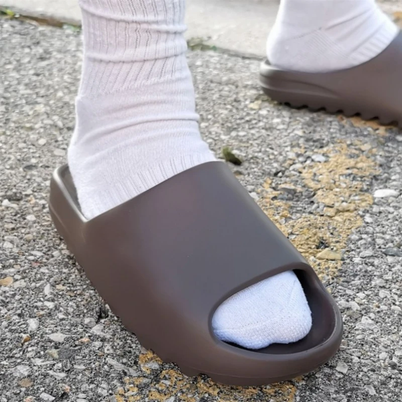 Zapatillas de moda para hombre y mujer, zapatos informales de Color slido, zapatilla de casa, zapatillas antideslizantes de
Zapatillas de moda para hombre y mujer, zapatos informales de Color slido, zapatilla de casa, zapatillas antideslizantes de