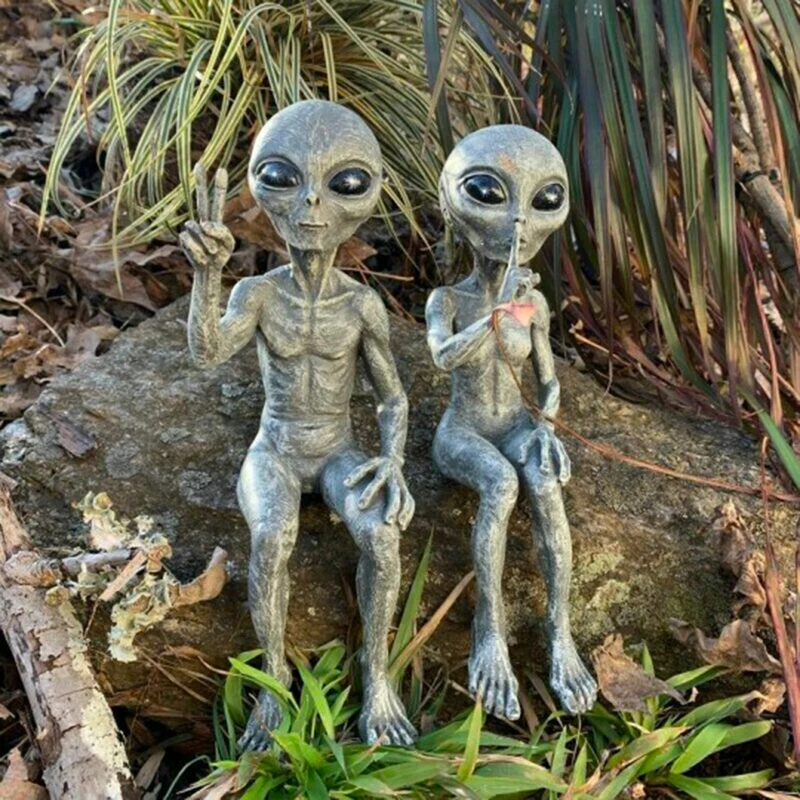 Outer Space Alien Dude and Babe Shelf Sitters Statue Figurine Home Indoor Outdoor Decoration S7
Outer Space Alien Dude and Babe Shelf Sitters Statue Figurine Home Indoor Outdoor Decoration S7