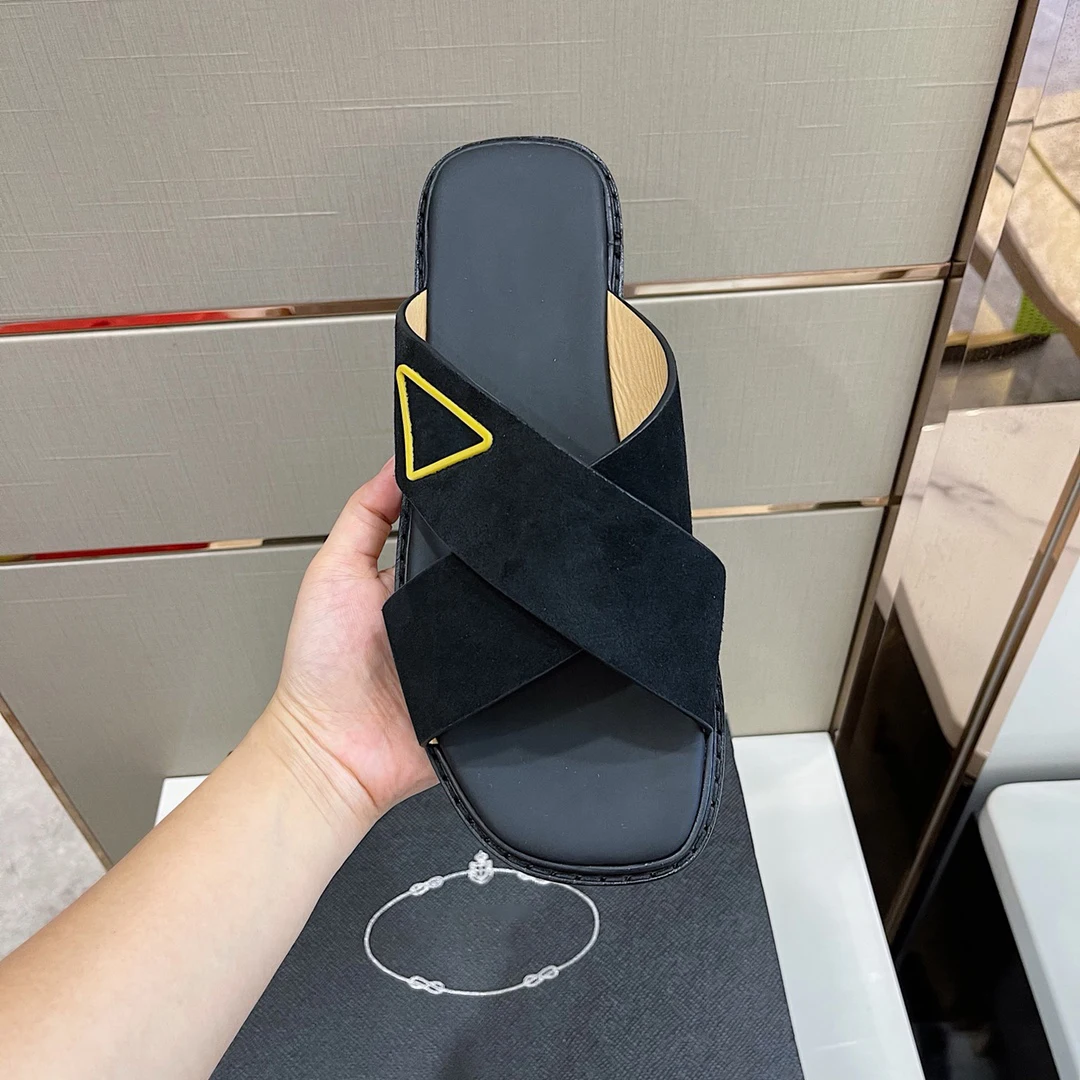 2021 Summer Classic Men Slippers Black Sandals Genuine Leather Slipper Men Casual Outdoor Beach Flat Slipper 45 Size
2021 Summer Classic Men Slippers Black Sandals Genuine Leather Slipper Men Casual Outdoor Beach Flat Slipper 45 Size